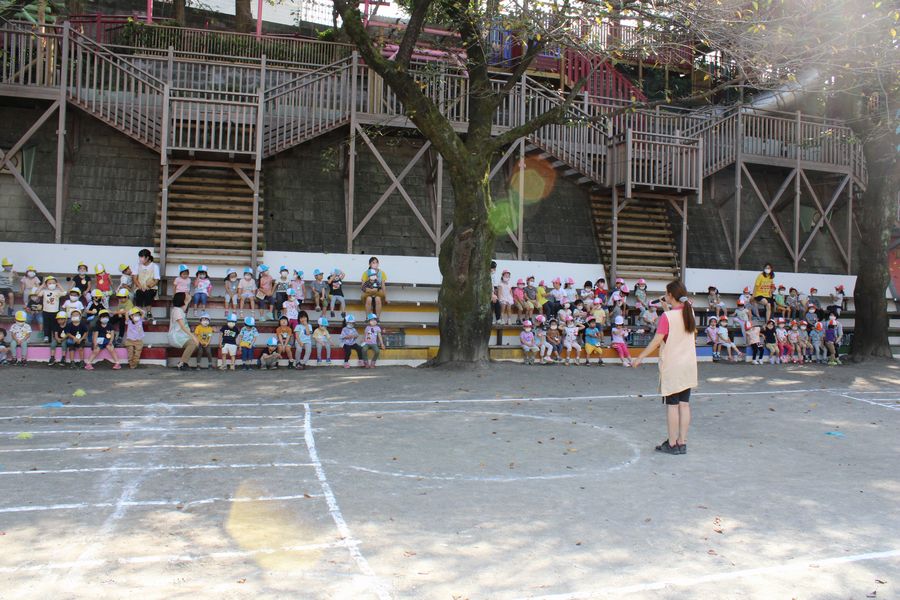 年少組 学年集会『交通安全教室』の様子