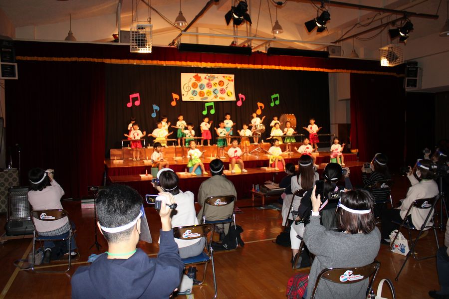 令和3年度第46回生活リズム発表会年中組の部の様子