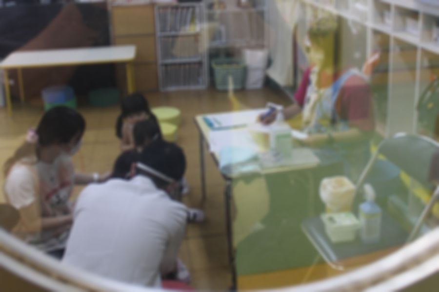 内科検診・歯科検診の様子