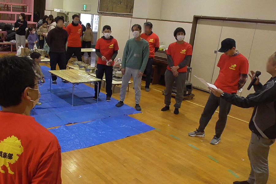 おやじ倶楽部 幼稚園開放イベント『親子で楽しいチョコ作り』の様子