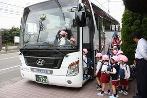 年中組・年長組 秋の遠足の様子