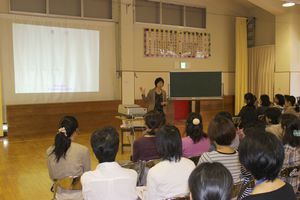 菅原裕子先生講演会の様子