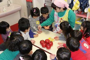 年少組 クッキング～焼きリンゴ作りの様子～