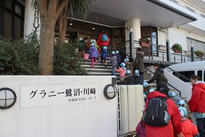 年少組 老人ホーム訪問の様子