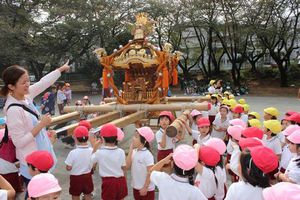 小台公園 御神輿見学の様子