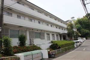 年長組 老人ホーム「グラニー鷺沼・川崎」訪問の様子